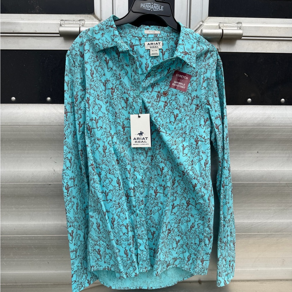 Women’s Ariat western button down shirt